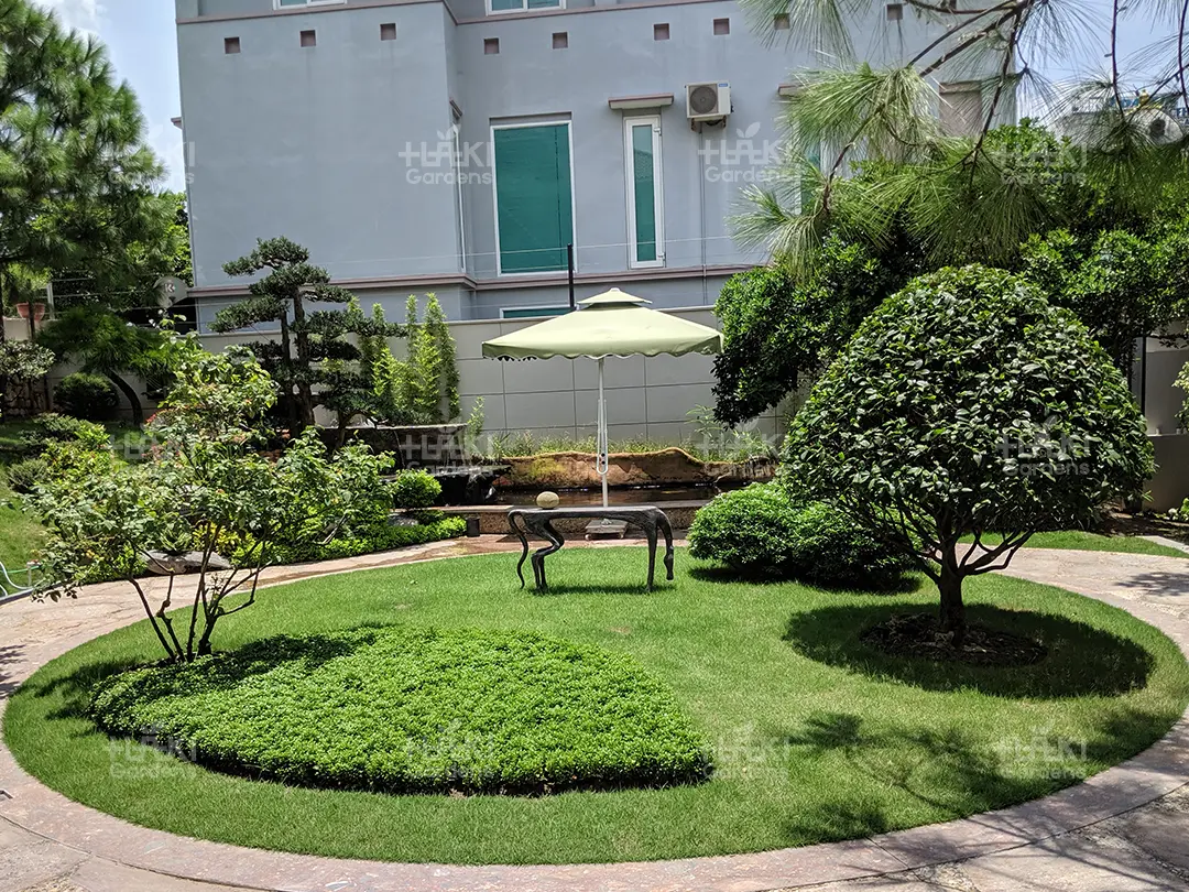 Một góc nhỏ trong sân vườn đã cho thấy được sự cẩn thận của gia chủ.