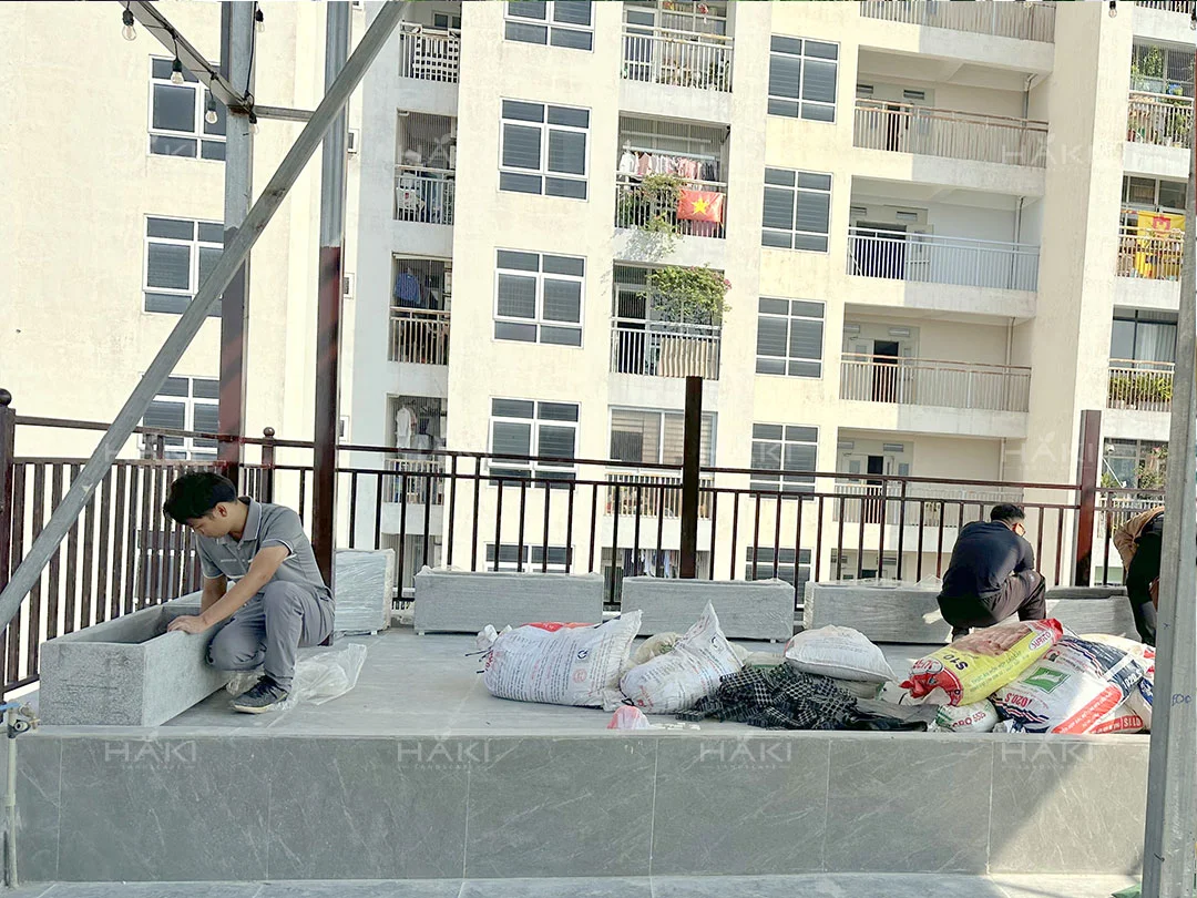 chuẩn bị chậu đá và các bao đất