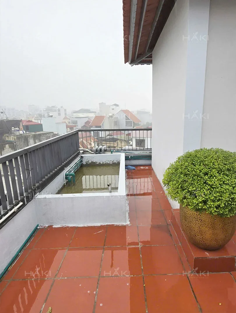 Hiện trạng khu vực sân thượng trước khi cải tạo.